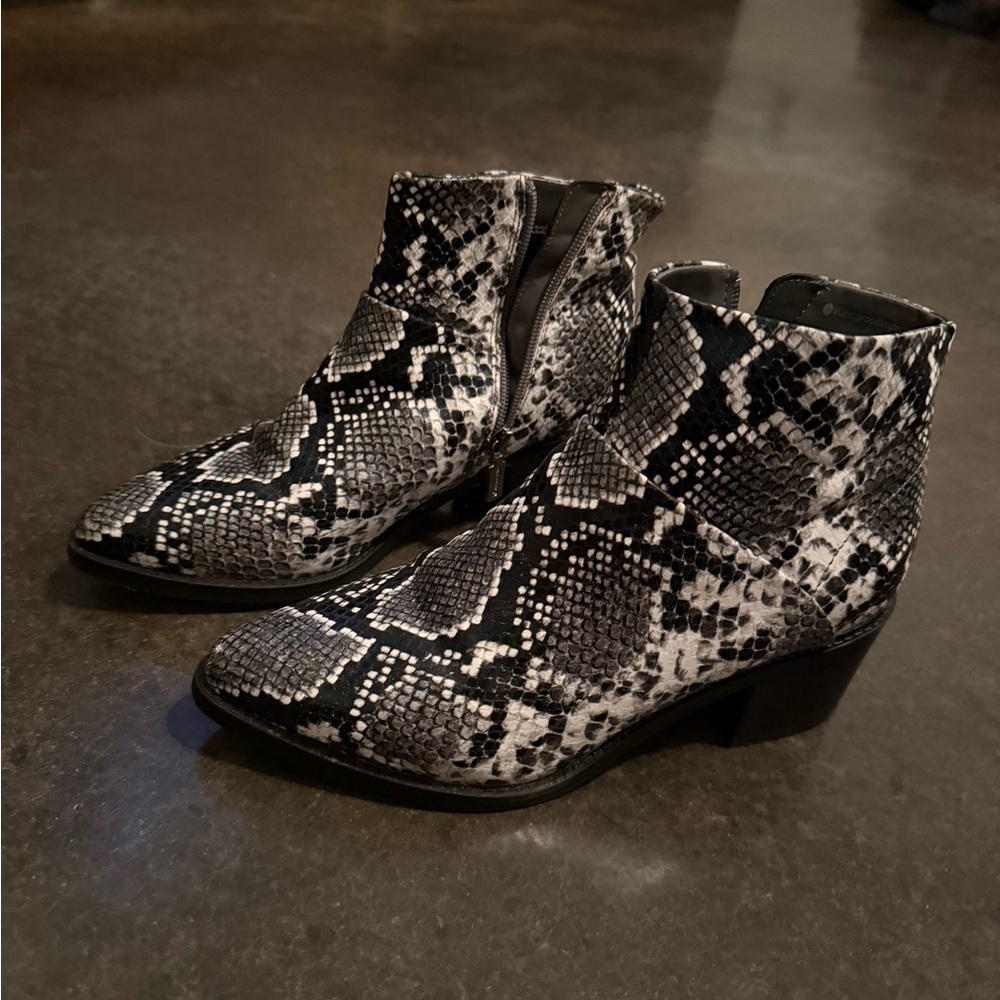 Blondo Snakeskin Ankle Boots - Black and Gray
